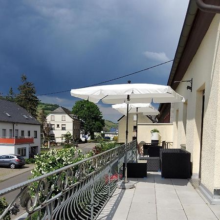 Gaestehaus Foehr Wintrich Exterior foto